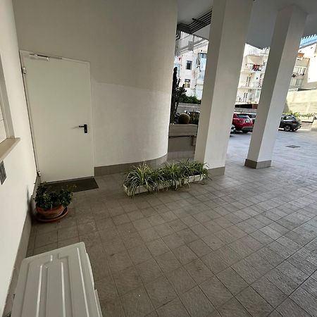 Apartamento Central Modern Studio Bari Exterior foto