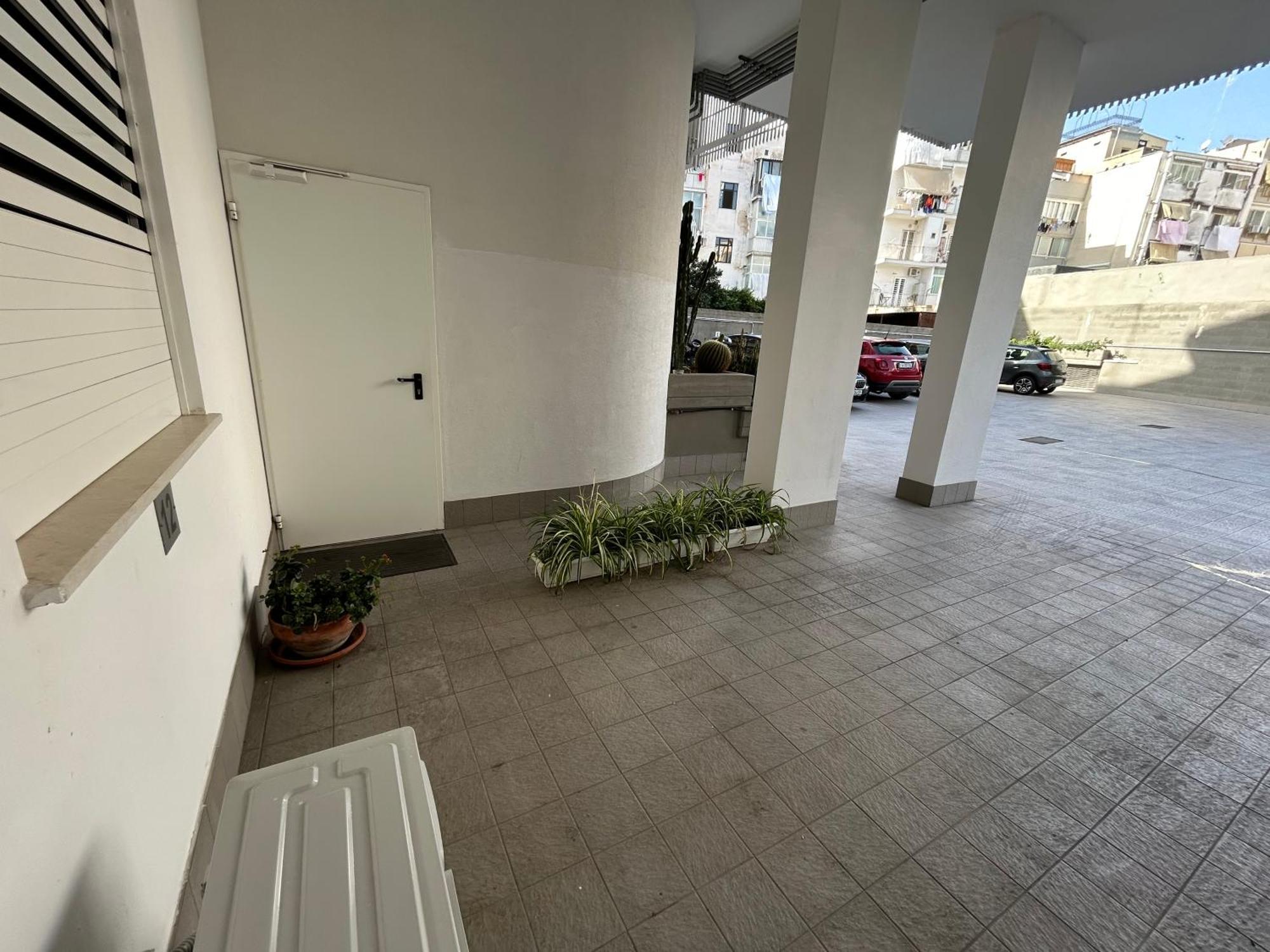 Apartamento Central Modern Studio Bari Exterior foto